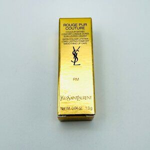 3866 SAINT LAURENT HIGH END MAKEUP LIPS